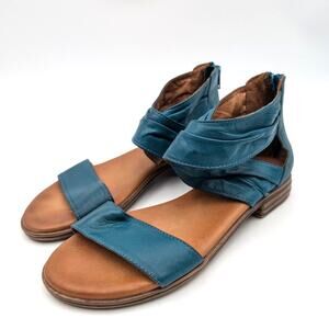 Miz Mooz Daphne Sandal Crisscrossing Straps Women's Marine Size US6.5 EU37